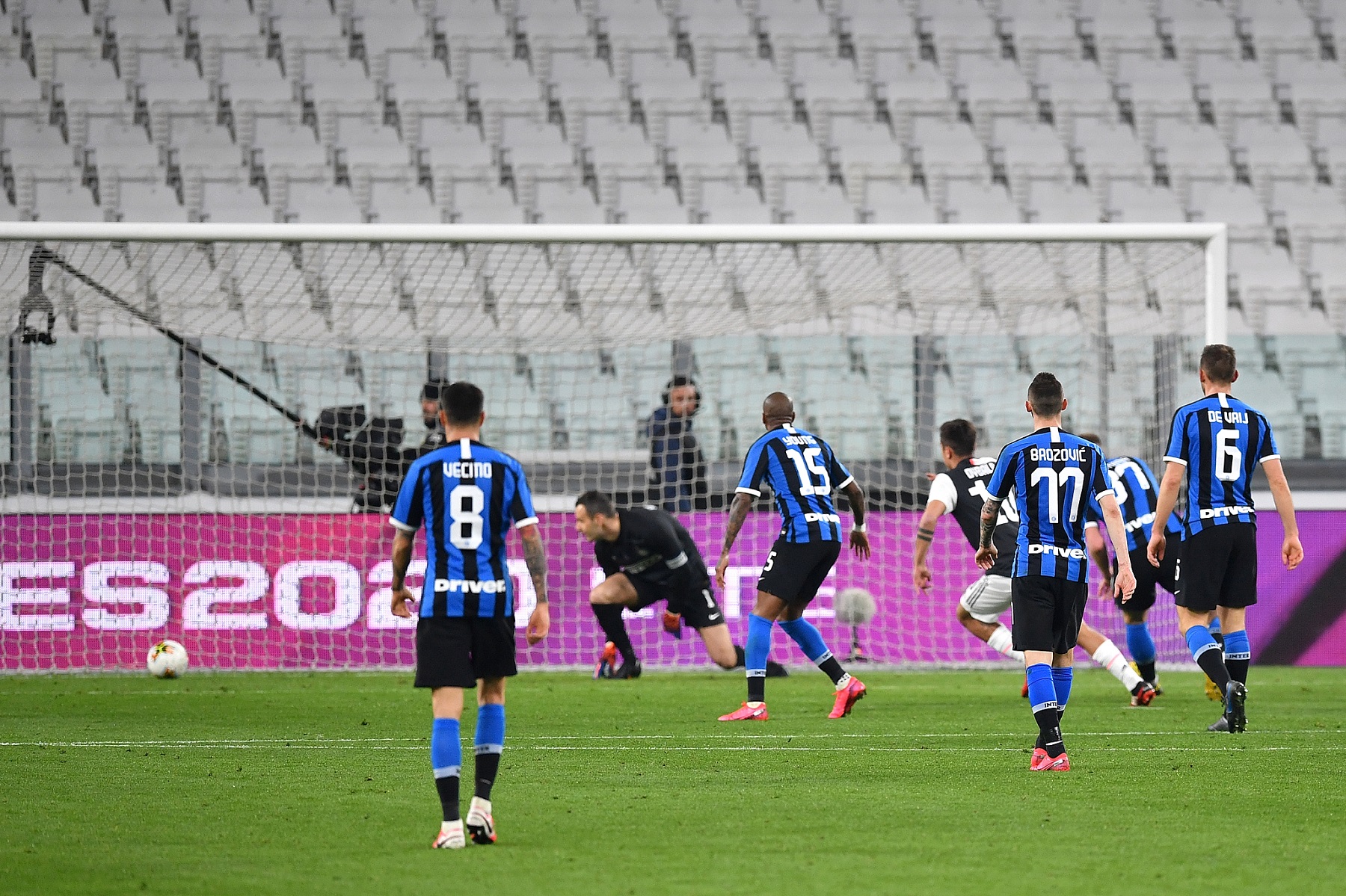 关于米兰体育:社会责任感:运动员如何影响家乡与社区的信息 关于米兰体育:社会责任感:运动员如何影响家乡与社区的信息