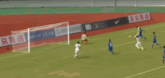 包含米兰体育:广州恒大队“全华班”成“笑话”，球迷：没外援，啥也不是！的词条