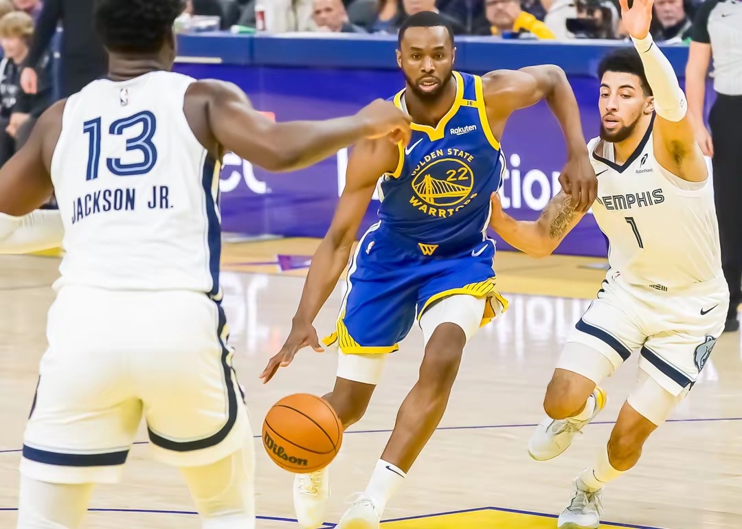 关于米兰体育:勇士队格林的防守:能否继续保持高水准,守护球队的防线?的信息 关于米兰体育:勇士队格林的防守:能否继续保持高水准,守护球队的防线?的信息