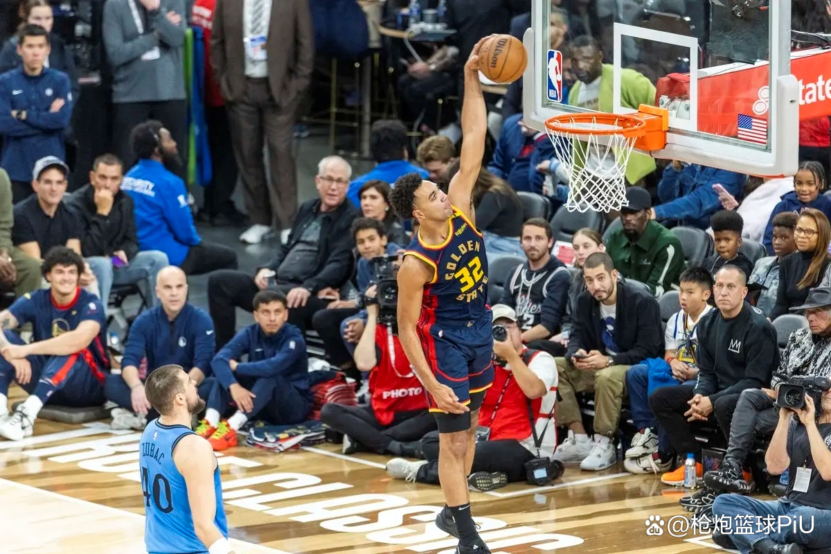 关于米兰体育:勇士队格林的防守:能否继续保持高水准,守护球队的防线?的信息 关于米兰体育:勇士队格林的防守:能否继续保持高水准,守护球队的防线?的信息