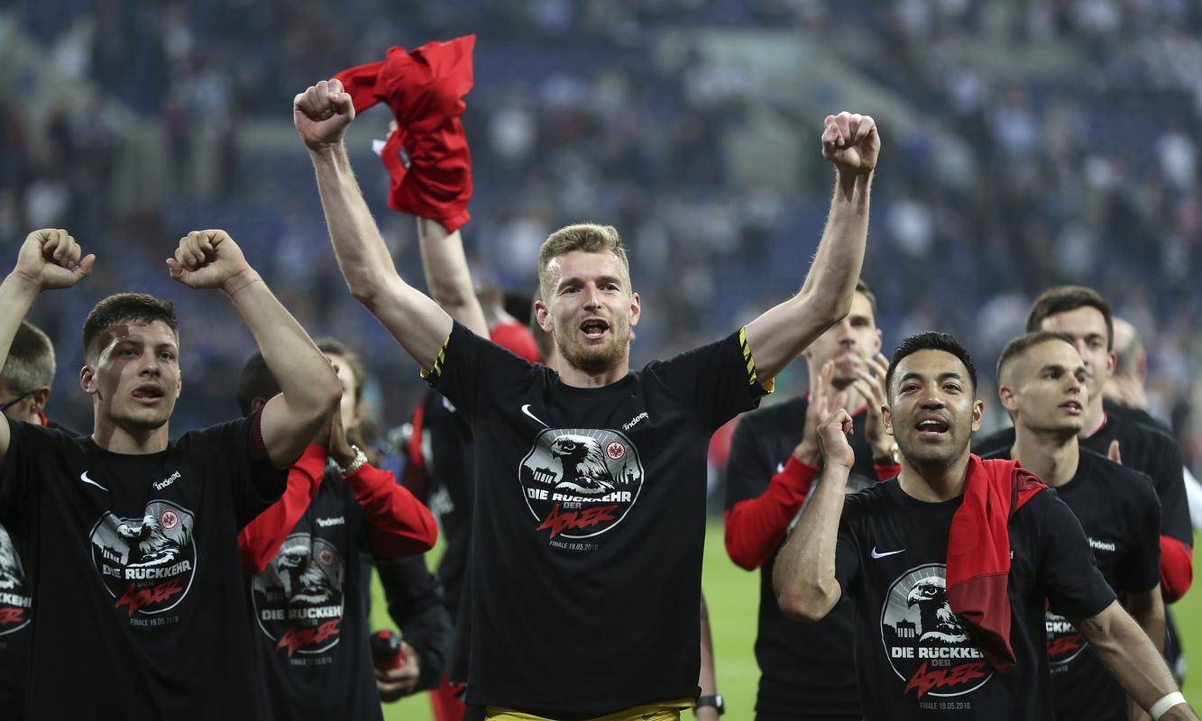 包含米兰体育:德甲的战术调整:应对对手变化的灵活性的词条 包含米兰体育:德甲的战术调整:应对对手变化的灵活性的词条