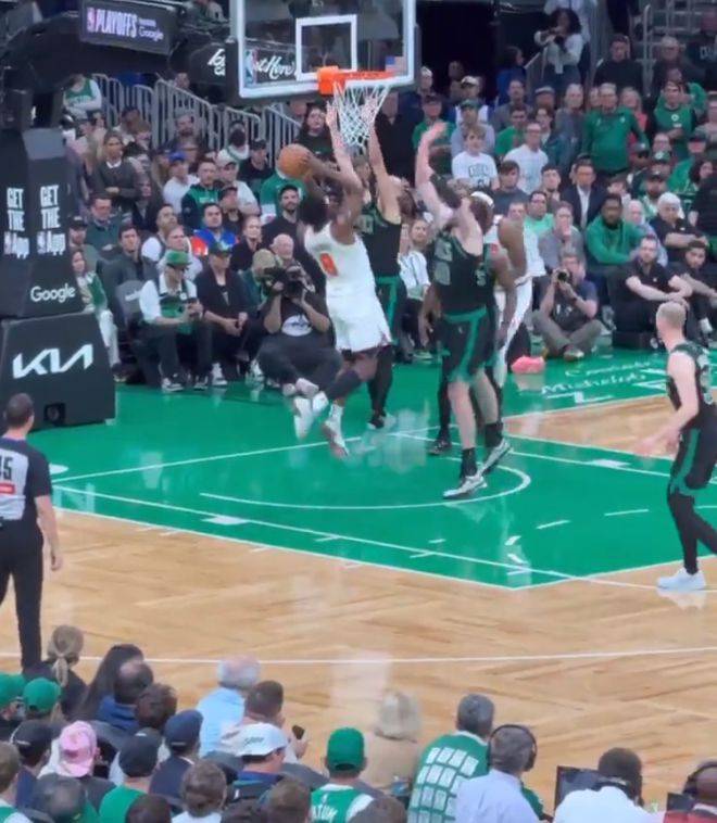 包含米兰体育:凯尔特人队季前赛:科内特展现防守意识,争夺轮换位置的词条 包含米兰体育:凯尔特人队季前赛:科内特展现防守意识,争夺轮换位置的词条