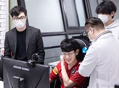 米兰体育:电竞选手健康问题，引发关注的简单介绍