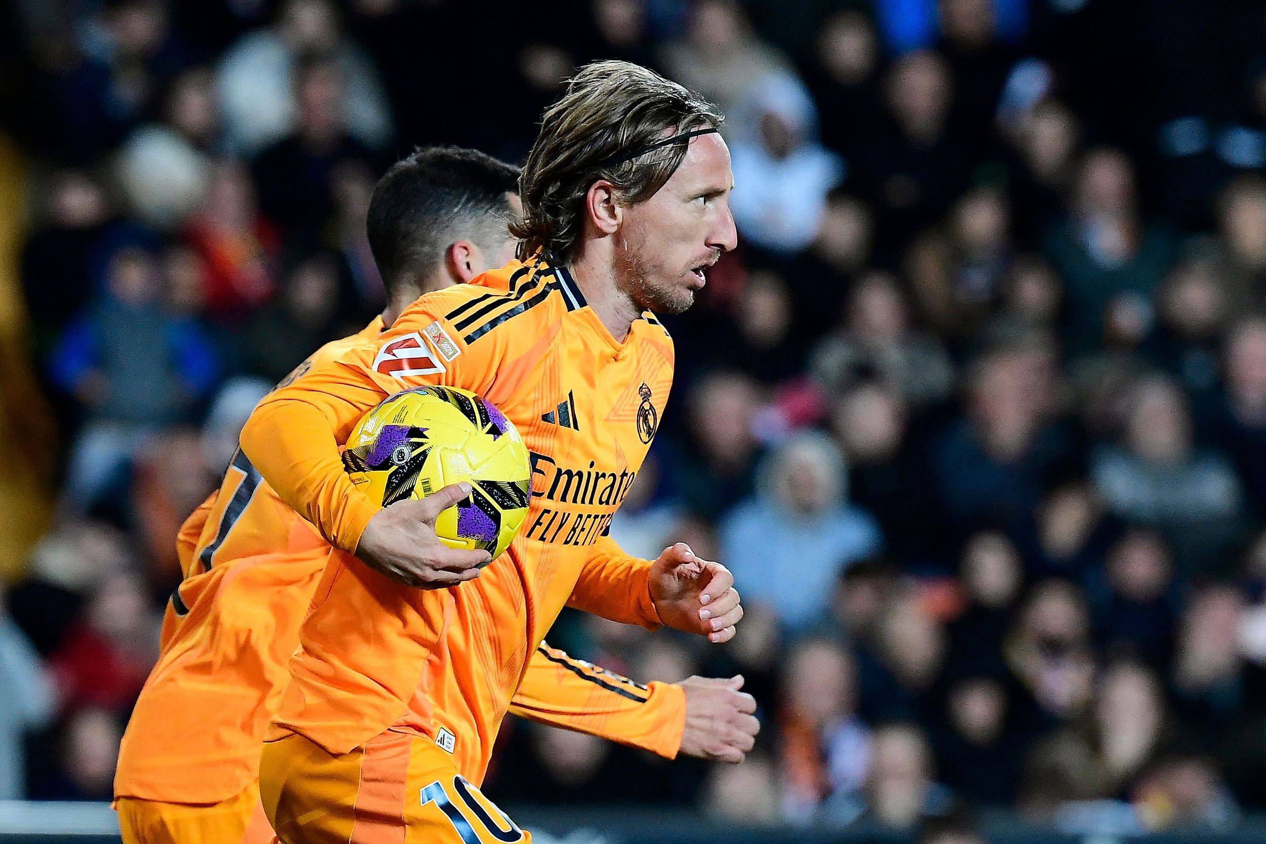 米兰体育:西甲的世界杯球员:如何在俱乐部与国家队中表现的简单介绍 米兰体育:西甲的世界杯球员:如何在俱乐部与国家队中表现的简单介绍