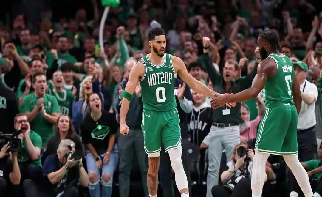 关于米兰体育:凯尔特人队季前赛:奎塔展现内线技巧,争夺轮换位置的信息 关于米兰体育:凯尔特人队季前赛:奎塔展现内线技巧,争夺轮换位置的信息