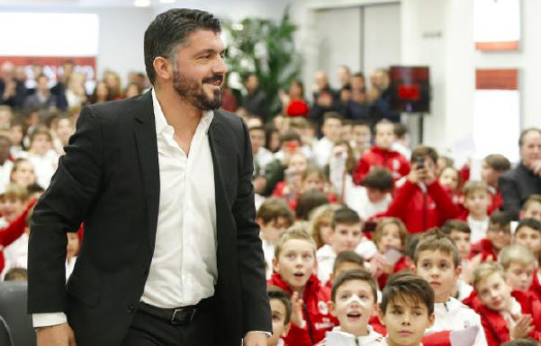 关于米兰体育:英超的教练战术对抗:历史上的经典思想碰撞的信息 关于米兰体育:英超的教练战术对抗:历史上的经典思想碰撞的信息