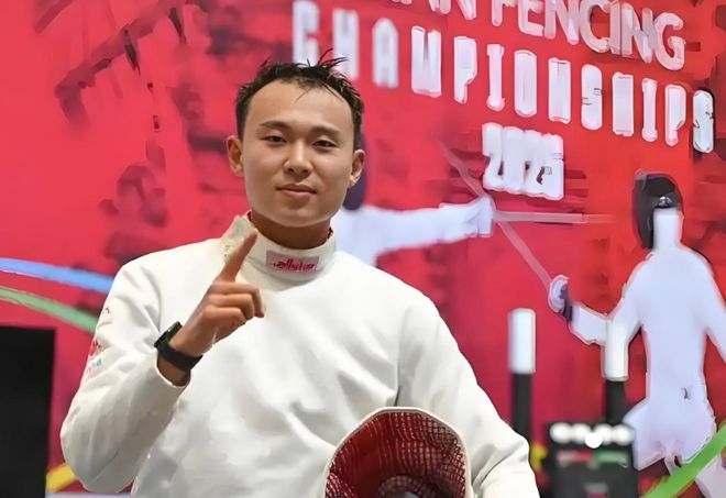 米兰体育:世界短跑赛的巅峰对决,激烈角逐让观众瞩目 米兰体育:世界短跑赛的巅峰对决,激烈角逐让观众瞩目