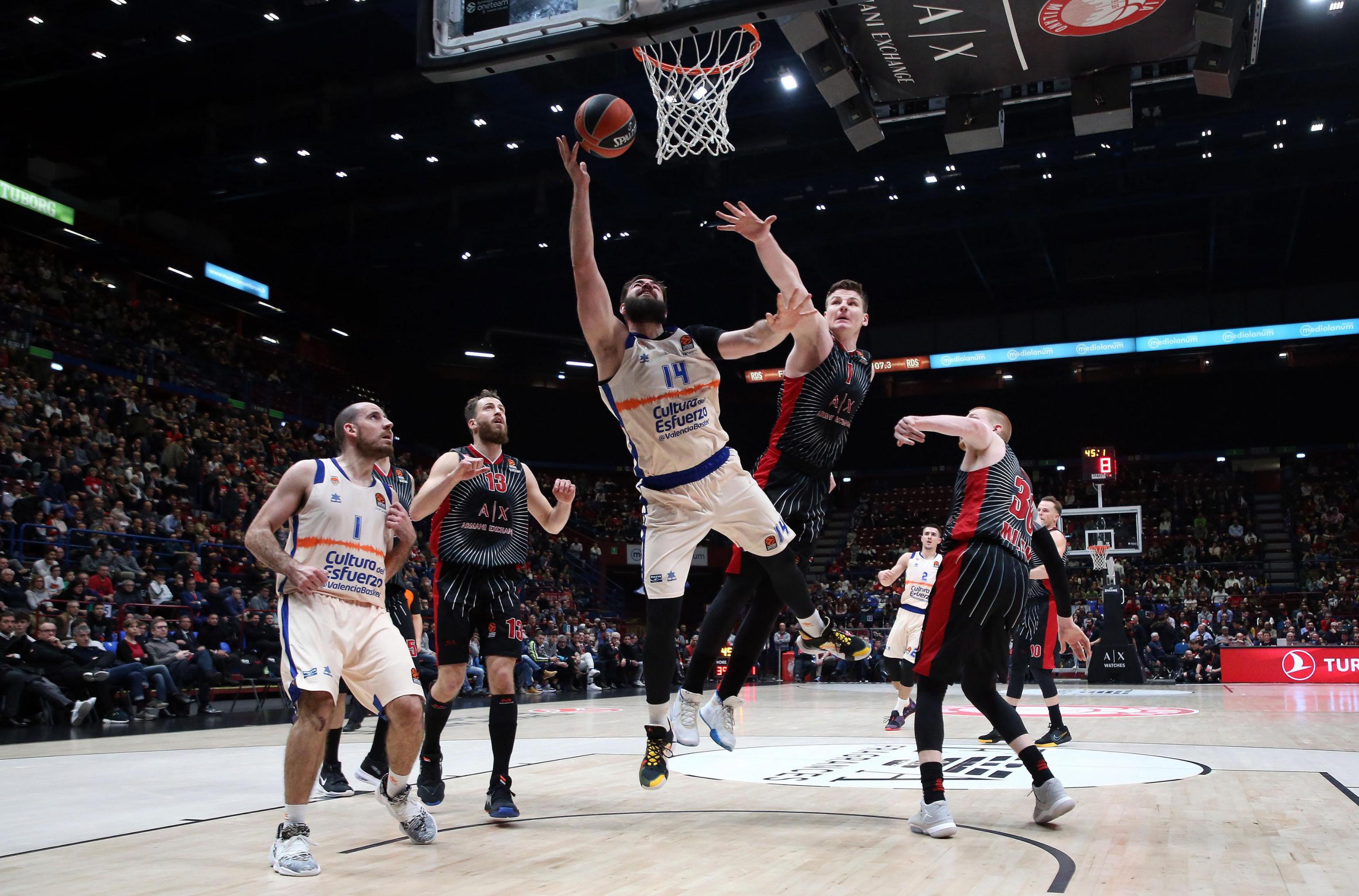 米兰体育:篮球装备:智能化趋势,如何提升训练效率和比赛表现?的简单介绍 米兰体育:篮球装备:智能化趋势,如何提升训练效率和比赛表现?的简单介绍