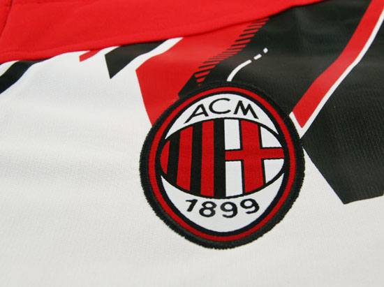 米兰体育:运动装备选择，舒适安全最重要