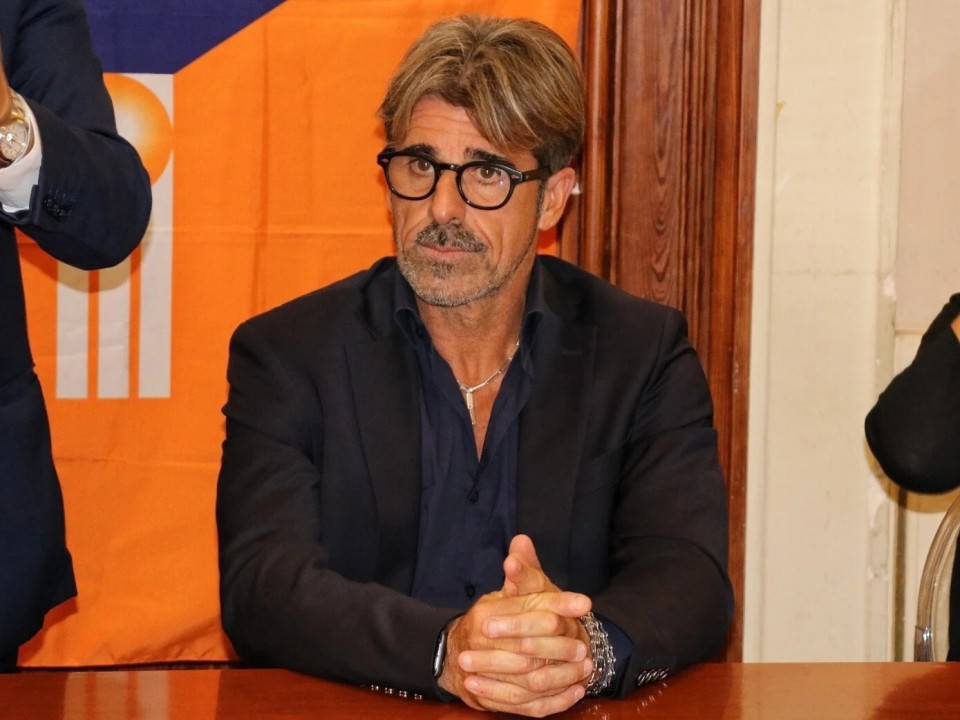 米兰体育:体育明星感情生活，备受关注