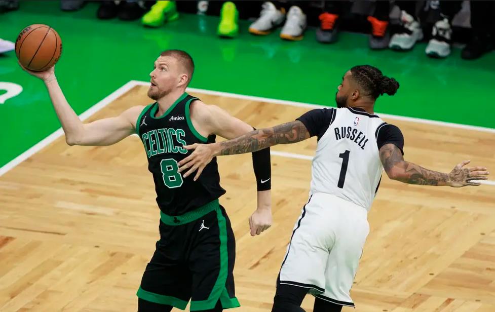 米兰体育：凯尔特人队季前赛：斯普鲁斯展现投射能力，争夺轮换位置的简单介绍