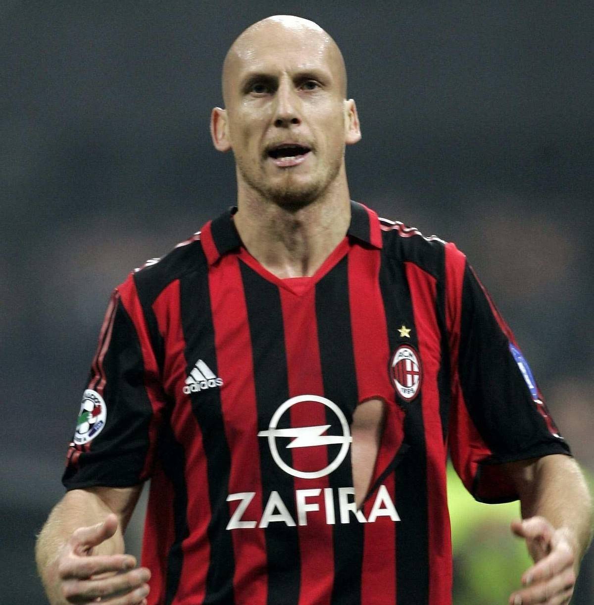 包含米兰体育：年轻球员的成长之路：青训营的重要性的词条