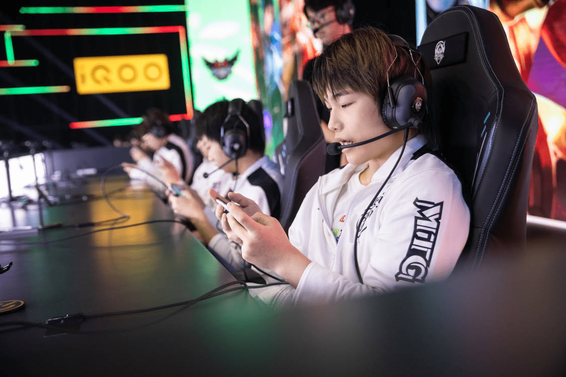 关于米兰体育:王者荣耀职业联赛，手游电竞新时代的信息