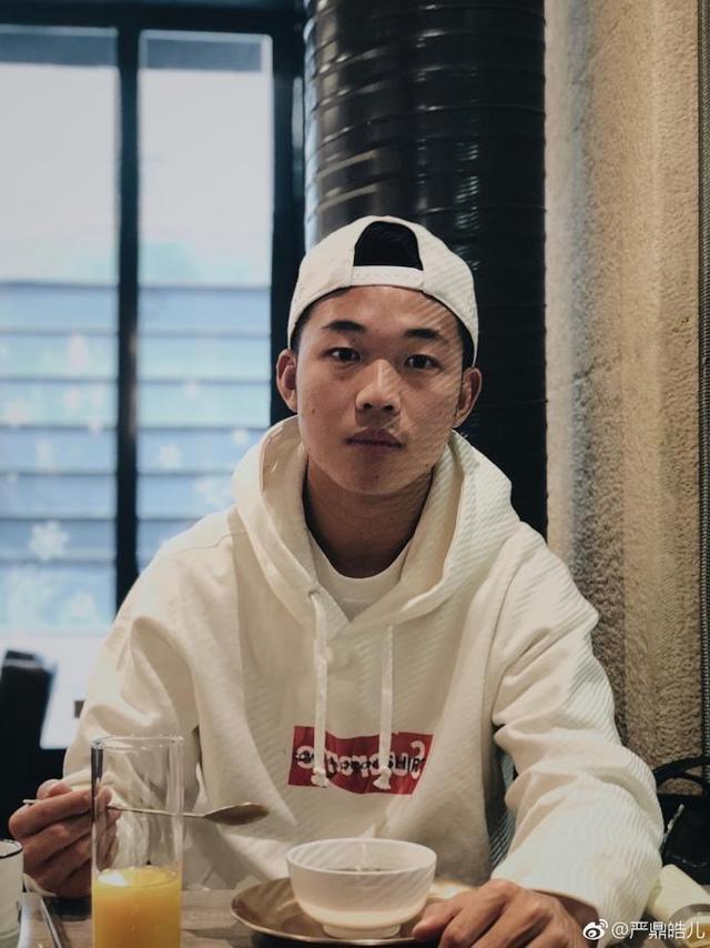 包含米兰体育:年轻中场严鼎皓的技术特点与在俱乐部的发展的词条 包含米兰体育:年轻中场严鼎皓的技术特点与在俱乐部的发展的词条