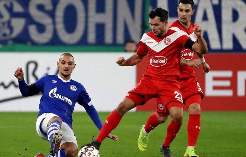 包含米兰体育：英超伯恩利的保级策略与战术调整的词条