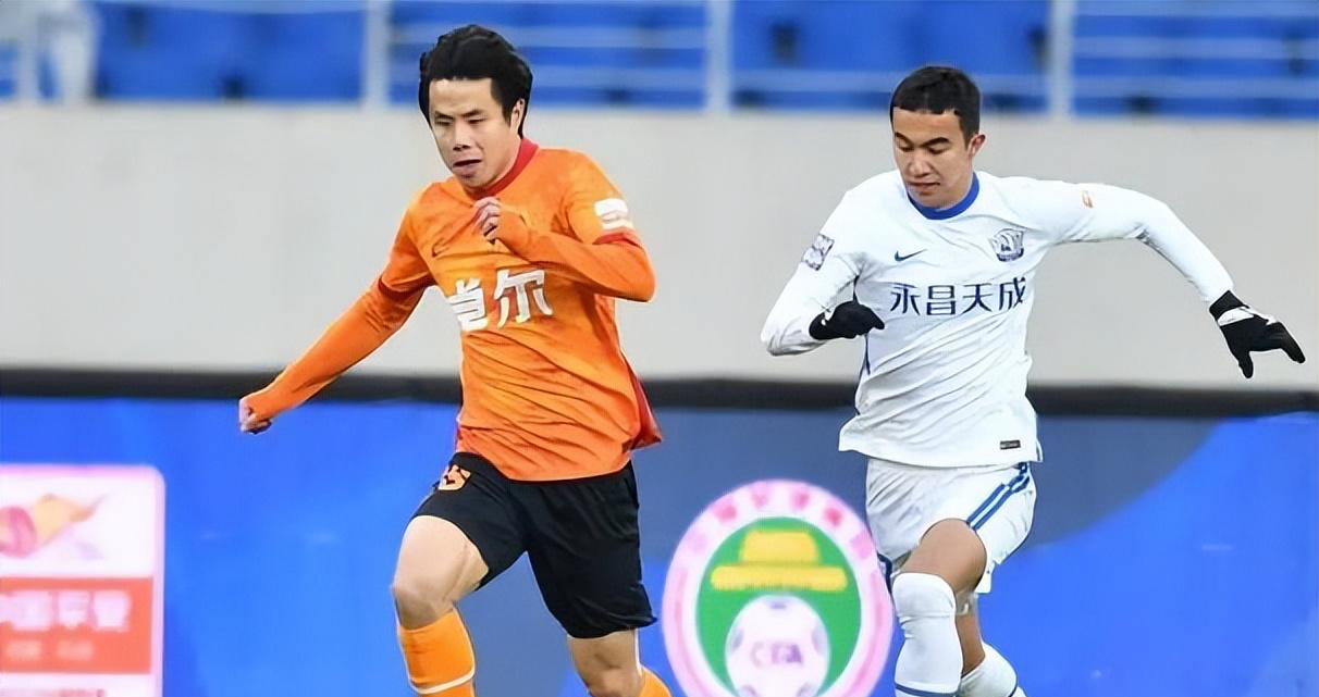 米兰体育:老将蒿俊闵转型教练“误人子弟”，球迷：别“毁”了中国足球的未来！的简单介绍