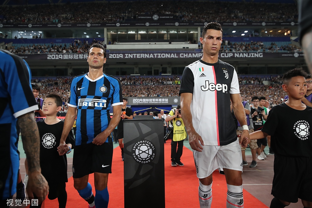 米兰体育：篮球装备品牌推陈出新，引领运动时尚潮流