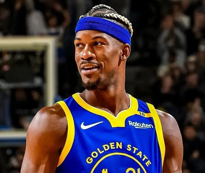 包含米兰体育:凯尔特人队斯玛特：如何在新球队展现自己的价值，赢得认可，成为球队的重要一员？的词条