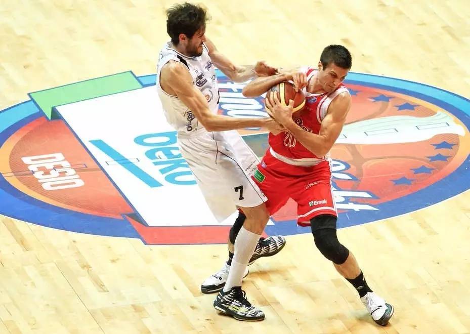 米兰体育：挑战极限：运动员如何应对高强度的竞技